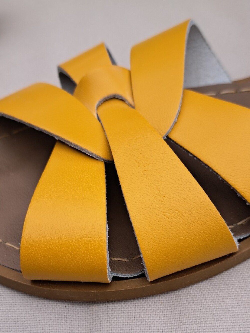 SALT WATER MUSTARD YELLOW Sandals SIZE US W10 - Picture 15 of 17